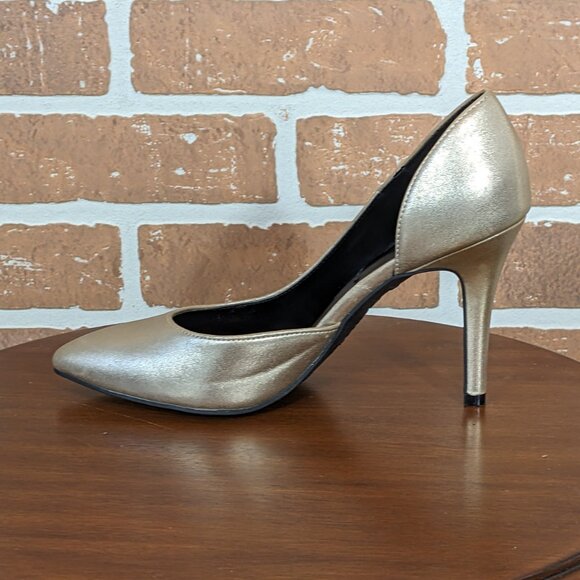 Brash D'Orsay Pumps - Picture 3 of 9